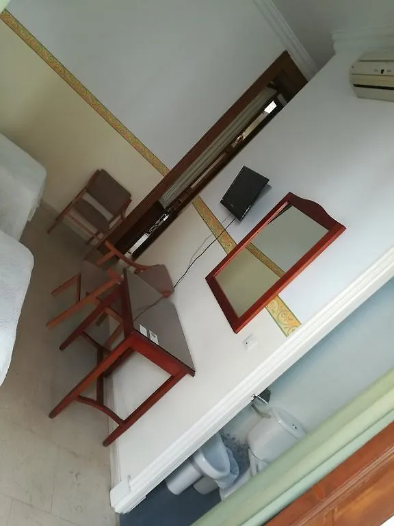 Nuevo Hotel Χέρεζ